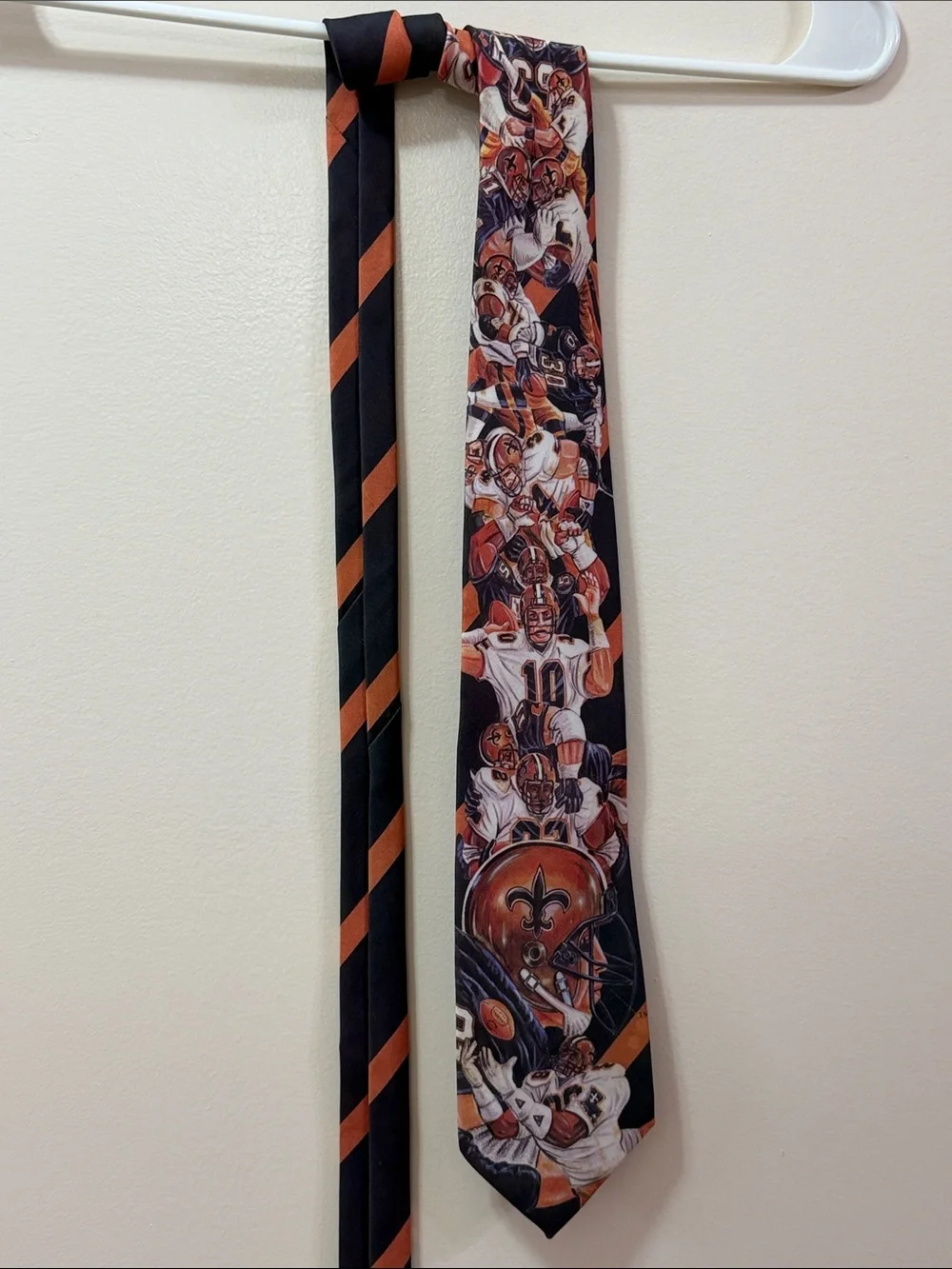Vintage. Ralph Marlin New Orleans Saints Striped Novelty Tie NFL. NWOT